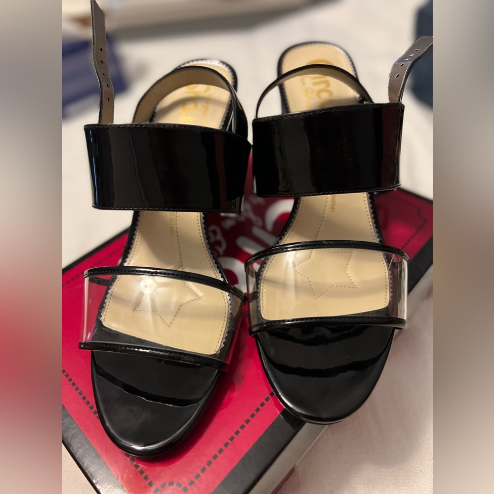 ⭐️NWT Circus by Sam Edelman Olivia Patent Sandals Black